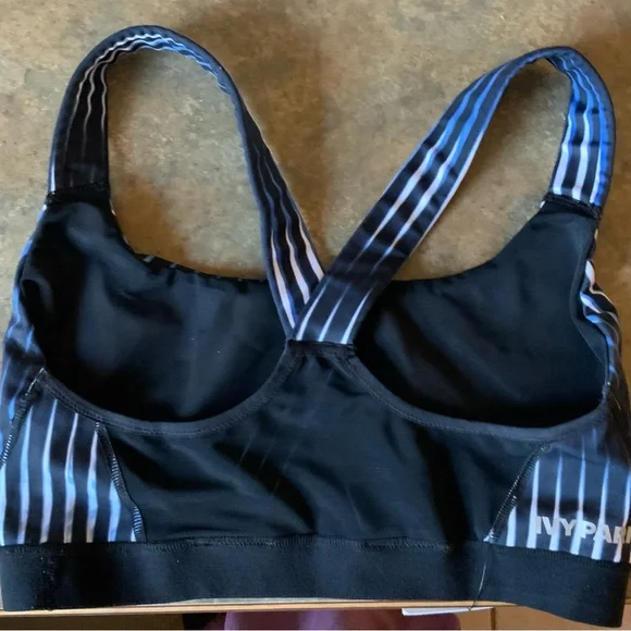 NEW ~ IVY PARK Beyoncé Active Wear  Black & Blue Striped Sports Bra size Medium - Picture 7 of 11